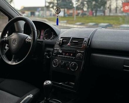 Черный Мерседес А класс, объемом двигателя 1.5 л и пробегом 198 тыс. км за 5100 $, фото 3 на Automoto.ua