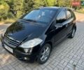 Черный Мерседес А класс, объемом двигателя 1.5 л и пробегом 150 тыс. км за 5000 $, фото 1 на Automoto.ua