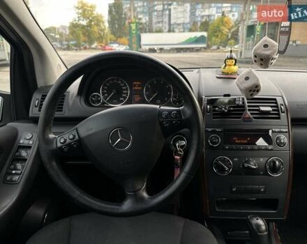 Черный Мерседес А класс, объемом двигателя 1.5 л и пробегом 278 тыс. км за 4600 $, фото 14 на Automoto.ua
