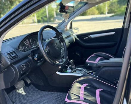 Чорний Мерседес А клас, об'ємом двигуна 1.7 л та пробігом 230 тис. км за 5700 $, фото 6 на Automoto.ua