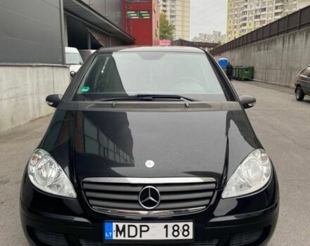 Черный Мерседес А класс, объемом двигателя 1.9 л и пробегом 223 тыс. км за 2200 $, фото 1 на Automoto.ua