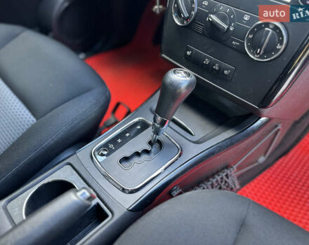 Мерседес А класс 2006 в Ивано-Франковске на Automoto.ua Черный Мерседес А класс, объемом двигателя 1.7 л и пробегом 267 тыс. км за 6200 $, фото 19 на Automoto.ua