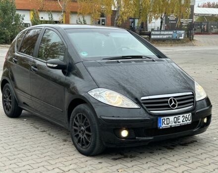 Черный Мерседес А класс, объемом двигателя 1.5 л и пробегом 200 тыс. км за 2250 $, фото 6 на Automoto.ua