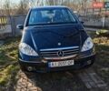 Черный Мерседес А класс, объемом двигателя 1.5 л и пробегом 215 тыс. км за 5200 $, фото 1 на Automoto.ua