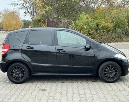 Черный Мерседес А класс, объемом двигателя 1.5 л и пробегом 200 тыс. км за 2250 $, фото 5 на Automoto.ua