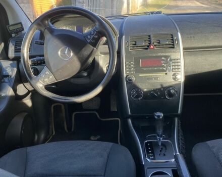 Чорний Мерседес А клас, об'ємом двигуна 2 л та пробігом 100 тис. км за 4700 $, фото 3 на Automoto.ua