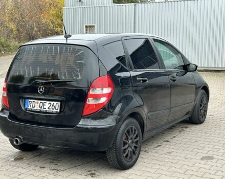 Черный Мерседес А класс, объемом двигателя 1.5 л и пробегом 200 тыс. км за 2250 $, фото 4 на Automoto.ua