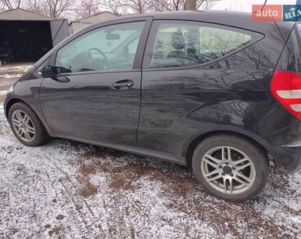 Черный Мерседес А класс, объемом двигателя 1.5 л и пробегом 190 тыс. км за 5350 $, фото 1 на Automoto.ua