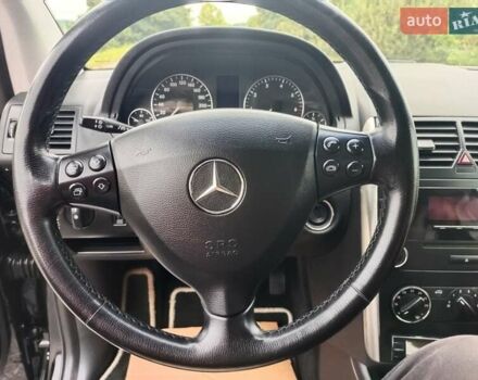 Черный Мерседес А класс, объемом двигателя 1.5 л и пробегом 203 тыс. км за 6250 $, фото 44 на Automoto.ua