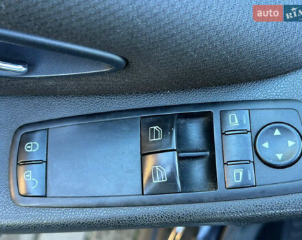 Чорний Мерседес А клас, об'ємом двигуна 2 л та пробігом 242 тис. км за 6500 $, фото 10 на Automoto.ua