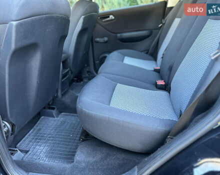 Чорний Мерседес А клас, об'ємом двигуна 2 л та пробігом 242 тис. км за 6500 $, фото 7 на Automoto.ua