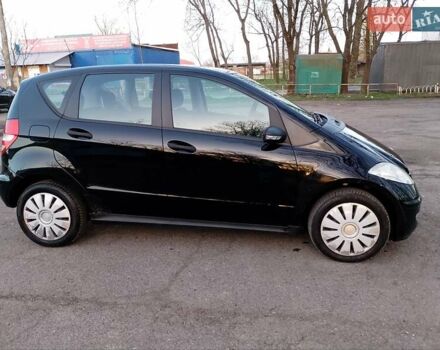 Черный Мерседес А класс, объемом двигателя 1.5 л и пробегом 182 тыс. км за 6000 $, фото 3 на Automoto.ua