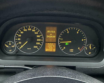 Чорний Мерседес А клас, об'ємом двигуна 2 л та пробігом 242 тис. км за 6500 $, фото 21 на Automoto.ua