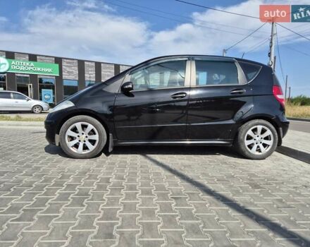 Чорний Мерседес А клас, об'ємом двигуна 1.5 л та пробігом 160 тис. км за 5000 $, фото 2 на Automoto.ua