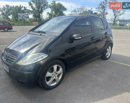 Мерседес А класс 2008 в Киеве на Automoto.ua Черный Мерседес А класс, объемом двигателя 1.99 л и пробегом 262 тыс. км за 3900 $, фото 3 на Automoto.ua