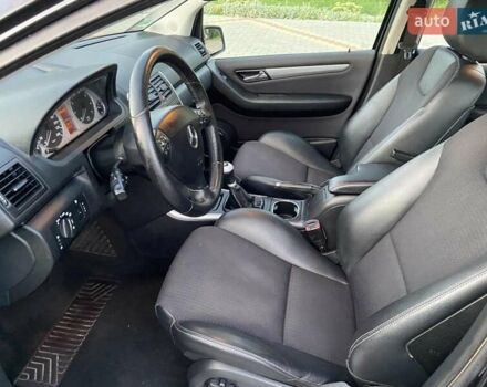 Черный Мерседес А класс, объемом двигателя 1.7 л и пробегом 212 тыс. км за 6000 $, фото 7 на Automoto.ua