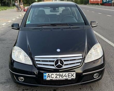 Черный Мерседес А класс, объемом двигателя 1.7 л и пробегом 212 тыс. км за 6000 $, фото 2 на Automoto.ua