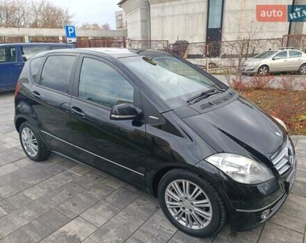 Черный Мерседес А класс, объемом двигателя 2 л и пробегом 189 тыс. км за 6200 $, фото 7 на Automoto.ua