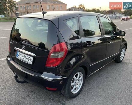 Черный Мерседес А класс, объемом двигателя 1.7 л и пробегом 212 тыс. км за 6000 $, фото 5 на Automoto.ua