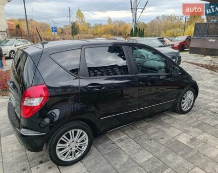 Черный Мерседес А класс, объемом двигателя 2 л и пробегом 189 тыс. км за 6200 $, фото 6 на Automoto.ua