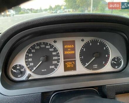 Черный Мерседес А класс, объемом двигателя 1.7 л и пробегом 212 тыс. км за 6000 $, фото 6 на Automoto.ua