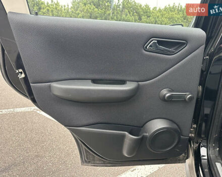 Черный Мерседес А класс, объемом двигателя 1.7 л и пробегом 262 тыс. км за 6800 $, фото 26 на Automoto.ua