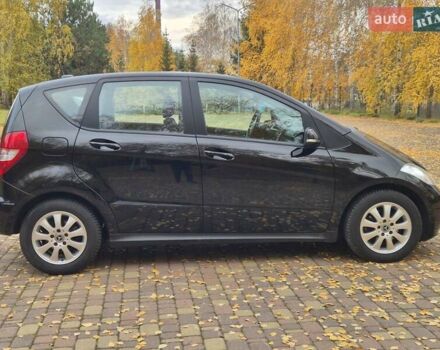 Чорний Мерседес А клас, об'ємом двигуна 1.5 л та пробігом 184 тис. км за 7499 $, фото 4 на Automoto.ua