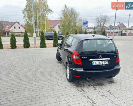 Черный Мерседес А класс, объемом двигателя 2 л и пробегом 250 тыс. км за 4400 $, фото 15 на Automoto.ua