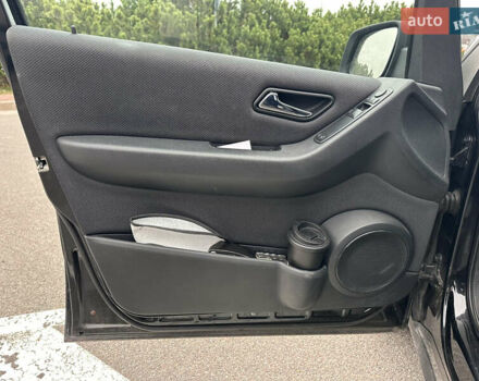 Черный Мерседес А класс, объемом двигателя 1.7 л и пробегом 262 тыс. км за 6800 $, фото 24 на Automoto.ua