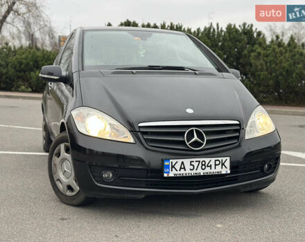 Черный Мерседес А класс, объемом двигателя 1.7 л и пробегом 262 тыс. км за 6800 $, фото 1 на Automoto.ua