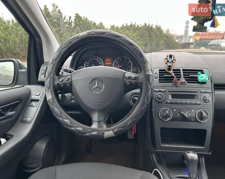 Черный Мерседес А класс, объемом двигателя 1.7 л и пробегом 262 тыс. км за 6800 $, фото 19 на Automoto.ua