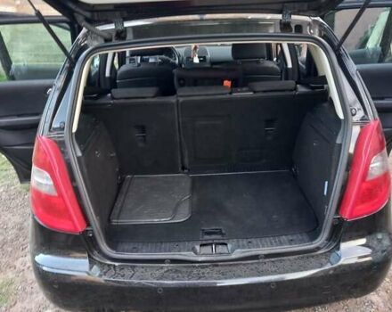 Черный Мерседес А класс, объемом двигателя 1.99 л и пробегом 224 тыс. км за 5700 $, фото 6 на Automoto.ua