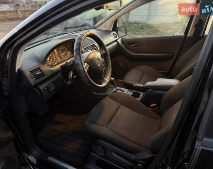 Черный Мерседес А класс, объемом двигателя 1.7 л и пробегом 98 тыс. км за 5600 $, фото 12 на Automoto.ua