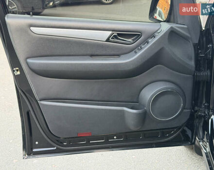 Черный Мерседес А класс, объемом двигателя 2 л и пробегом 228 тыс. км за 6500 $, фото 4 на Automoto.ua