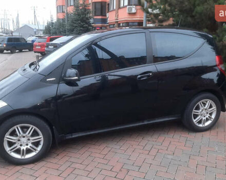 Чорний Мерседес А клас, об'ємом двигуна 2 л та пробігом 330 тис. км за 4700 $, фото 2 на Automoto.ua