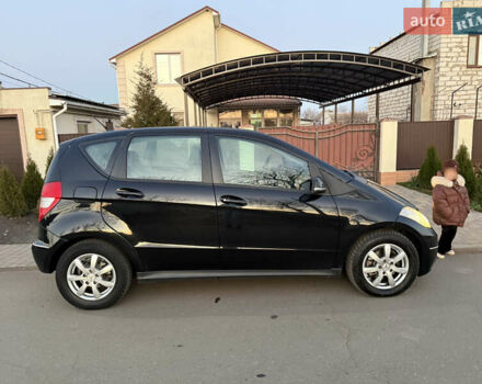 Черный Мерседес А класс, объемом двигателя 1.7 л и пробегом 98 тыс. км за 5600 $, фото 9 на Automoto.ua