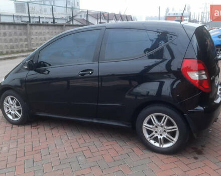 Чорний Мерседес А клас, об'ємом двигуна 2 л та пробігом 330 тис. км за 4700 $, фото 5 на Automoto.ua