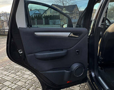 Чорний Мерседес А клас, об'ємом двигуна 1.99 л та пробігом 284 тис. км за 6400 $, фото 30 на Automoto.ua