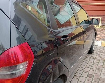 Черный Мерседес А класс, объемом двигателя 1.99 л и пробегом 124 тыс. км за 5000 $, фото 4 на Automoto.ua