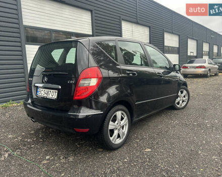 Чорний Мерседес А клас, об'ємом двигуна 2 л та пробігом 227 тис. км за 6200 $, фото 3 на Automoto.ua