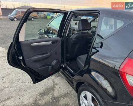 Черный Мерседес А класс, объемом двигателя 1.7 л и пробегом 178 тыс. км за 7699 $, фото 23 на Automoto.ua