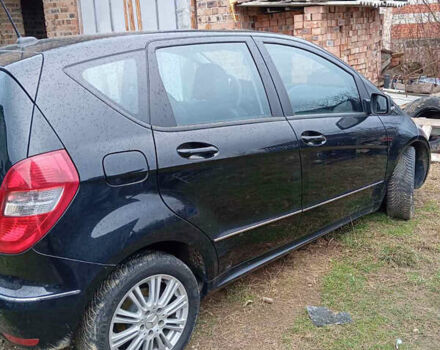 Черный Мерседес А класс, объемом двигателя 1.7 л и пробегом 210 тыс. км за 8700 $, фото 1 на Automoto.ua