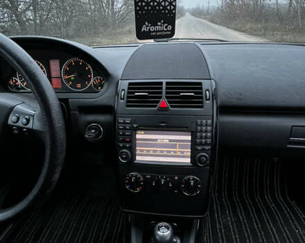 Черный Мерседес А класс, объемом двигателя 1.7 л и пробегом 91 тыс. км за 6700 $, фото 6 на Automoto.ua