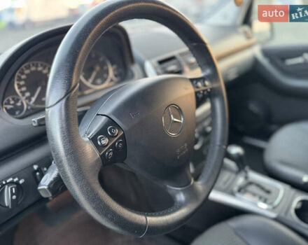 Черный Мерседес А класс, объемом двигателя 1.7 л и пробегом 178 тыс. км за 7699 $, фото 22 на Automoto.ua