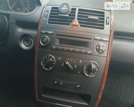 Черный Мерседес А класс, объемом двигателя 1.99 л и пробегом 265 тыс. км за 7700 $, фото 2 на Automoto.ua