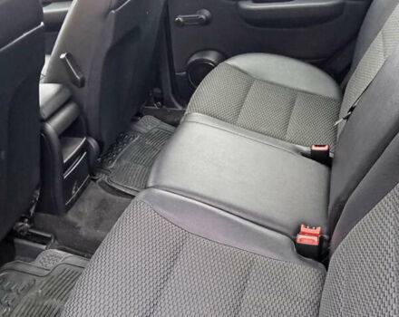 Черный Мерседес А класс, объемом двигателя 1.7 л и пробегом 210 тыс. км за 8700 $, фото 8 на Automoto.ua