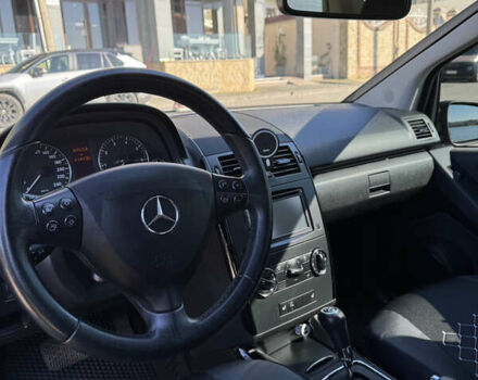 Черный Мерседес А класс, объемом двигателя 1.5 л и пробегом 141 тыс. км за 7600 $, фото 2 на Automoto.ua