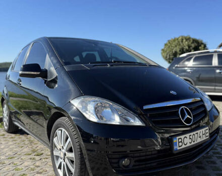 Черный Мерседес А класс, объемом двигателя 1.5 л и пробегом 141 тыс. км за 7600 $, фото 4 на Automoto.ua