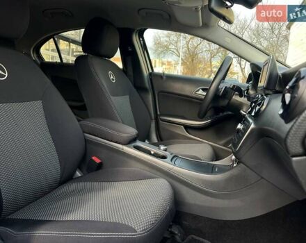 Черный Мерседес А класс, объемом двигателя 1.8 л и пробегом 206 тыс. км за 13900 $, фото 21 на Automoto.ua