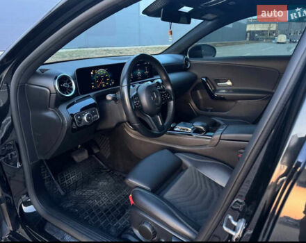 Мерседес А класс 2019 в Львове на Automoto.ua Черный Мерседес А класс, объемом двигателя 1.46 л и пробегом 240 тыс. км за 26000 $, фото 3 на Automoto.ua